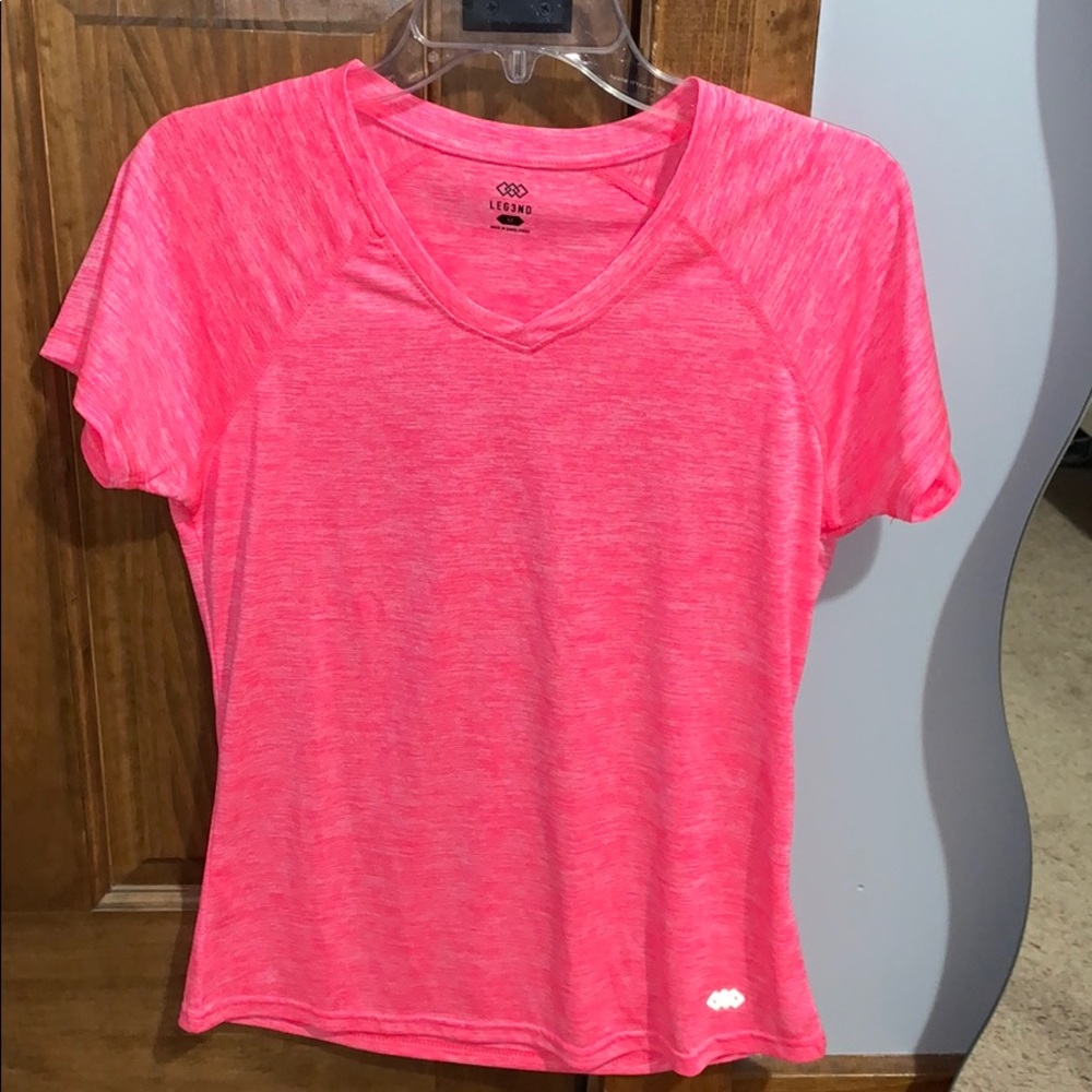 hot pink workout shirt !!